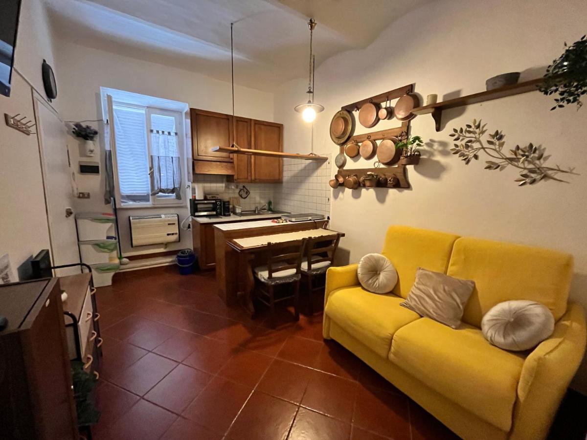 Apartamento Alloggio Ad Uso Turistico Piave 47 Gradoli Exterior foto